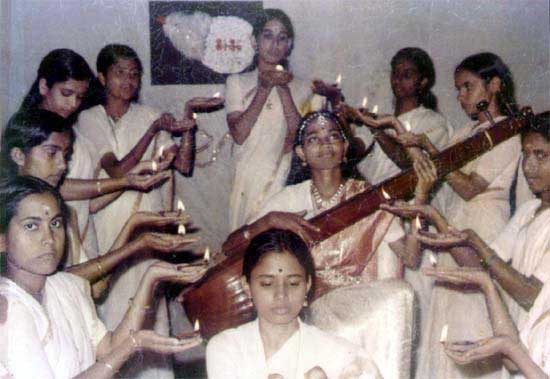 College Day 1986 Batch Photo